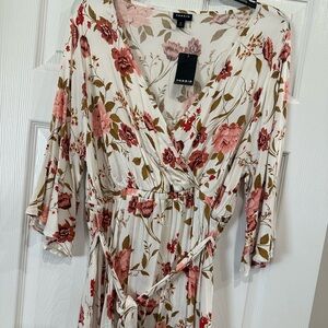 NWT Torrid Floral Top